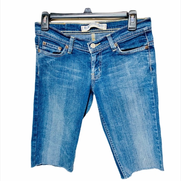 ⭐️ EXPRESS Cetine Bermuda Cut Off Shorts - Picture 1 of 5